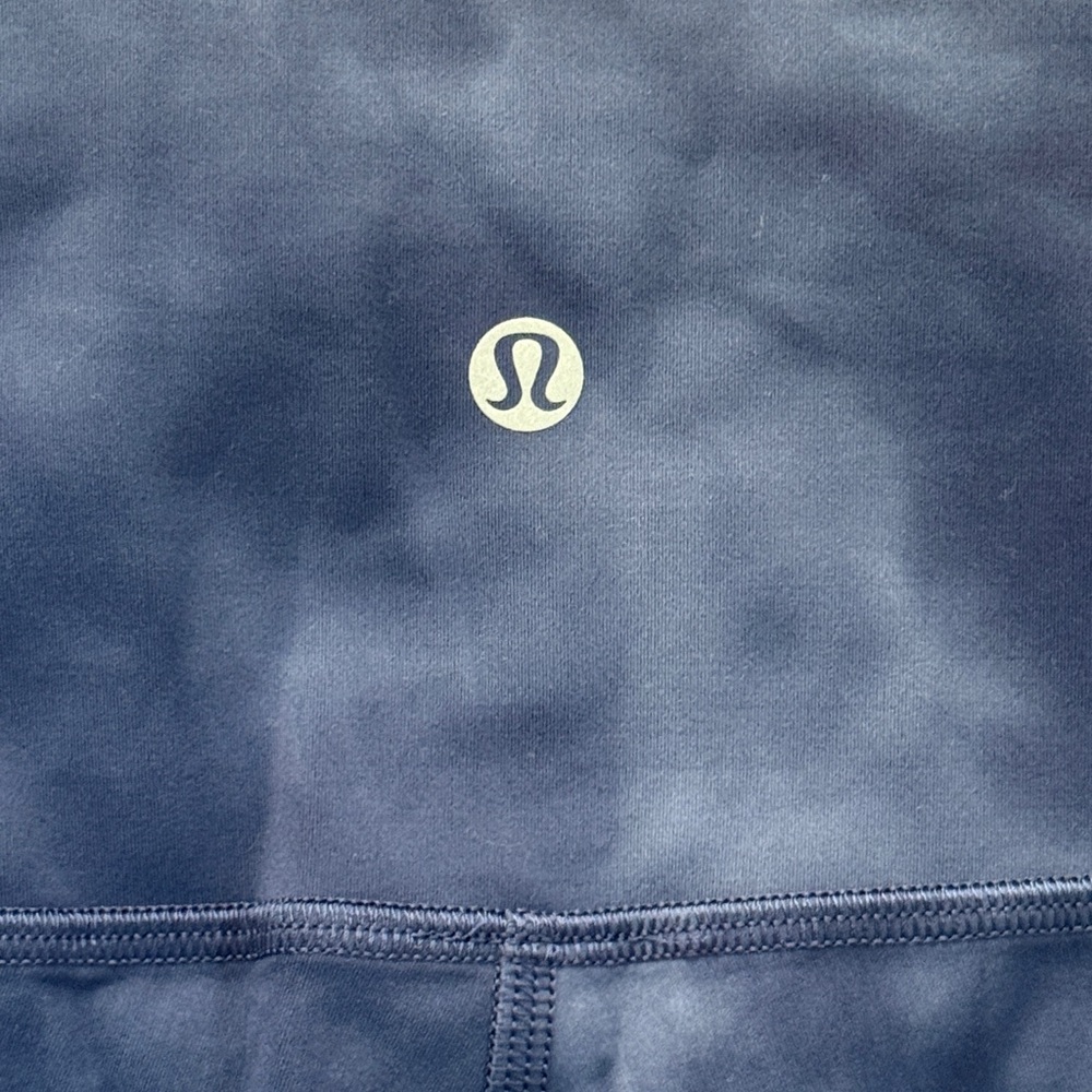 lululemon Navy Tie-Dye Bike Shorts 6” Diamond Dye 10 - Picture 5 of 6